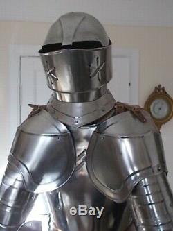 Reproduction Medieval Knight Suit of Armour with Stand
