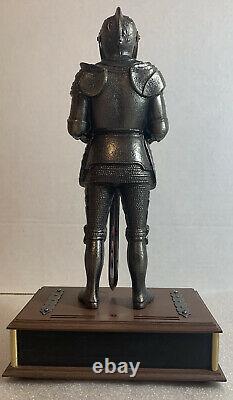 Vintage Knight In Suit of Armor Made In Japan Transistor Radio Medieval 1960s